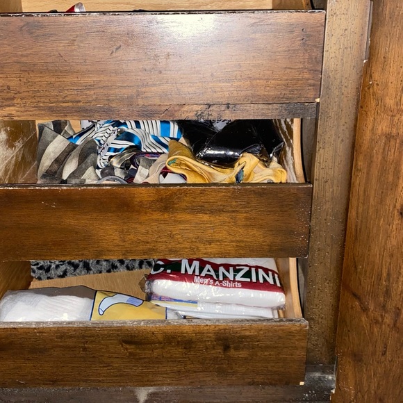 Fully Functional Wooden Dresser | NJ LOCAL PICKUP - Picture 7 of 9